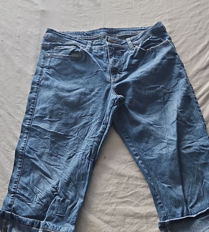 Vintage Lee Women's Blue Denim Cropped Capri Jeans 364 - Image 7