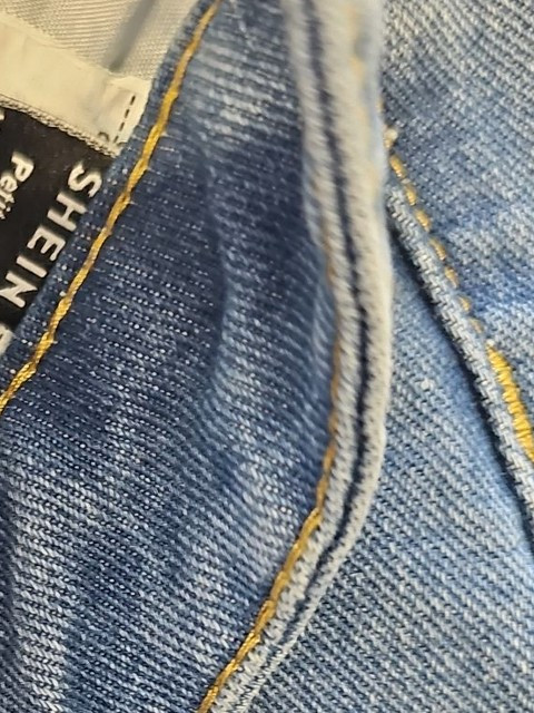 SHEIN Petite Small Straight Leg Blue Jeans - Image 9