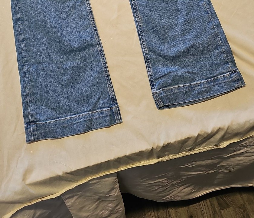 M&S Light Indigo Wide Leg Flare Jeans - Size UK 14 Regular A6 1269 - Image 12