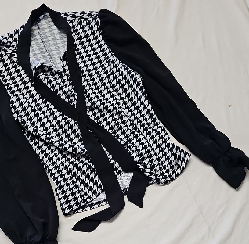 SHEIN Houndstooth Bow Neck Blouse with Ruffle Cuffs A6 2287 - Image 10