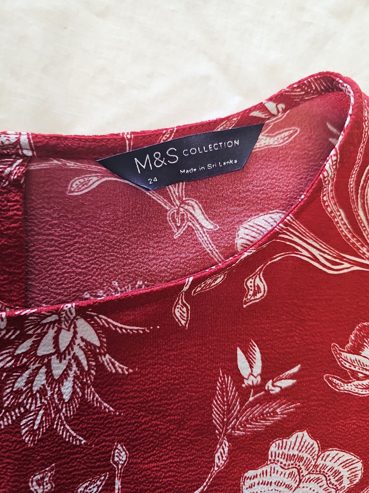 M&S Collection Floral Boxy Top in Rich Red – Size 24 OO1037