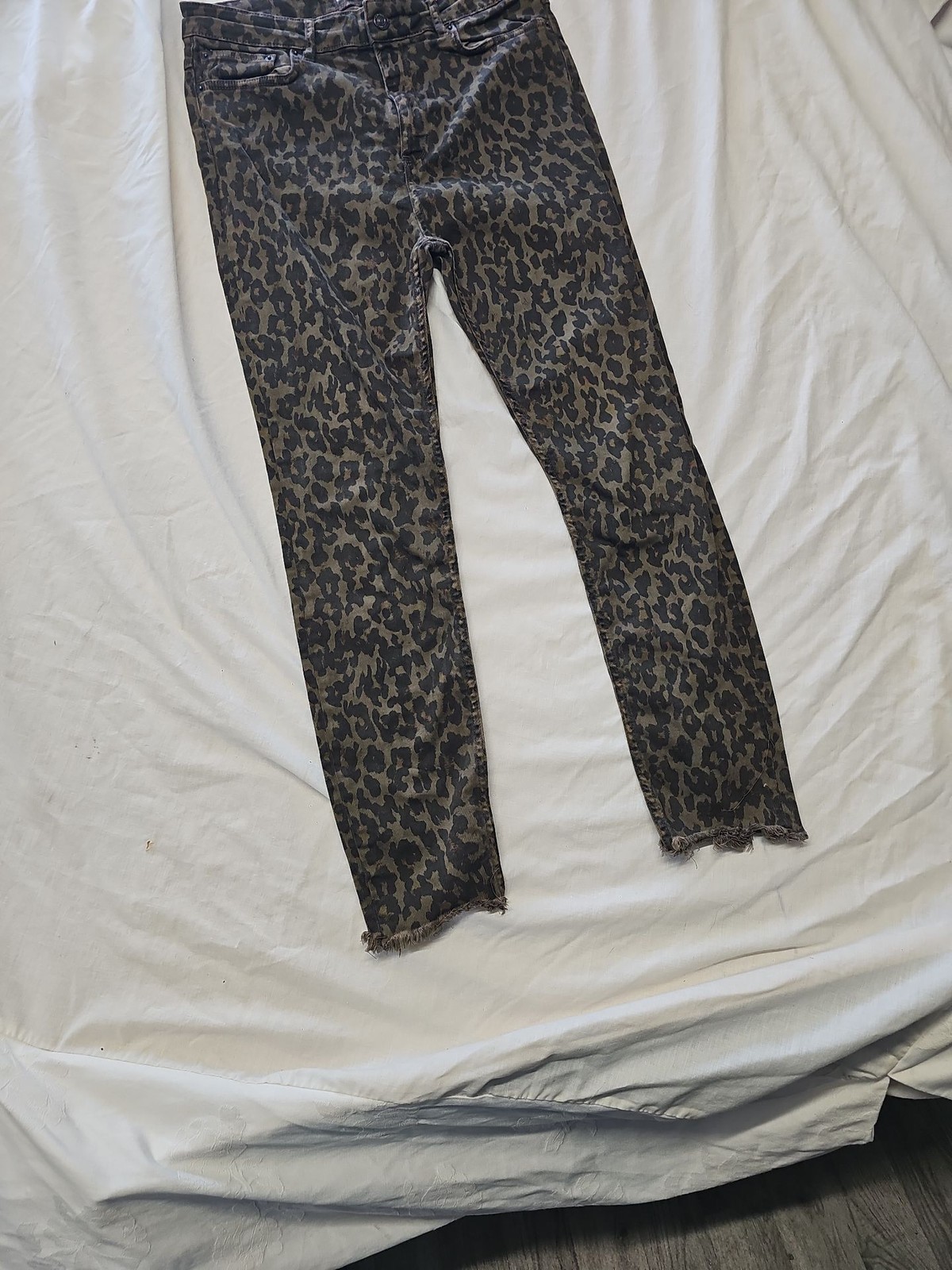 ZARA WOMAN Leopard Print Raw Hem Slim Jeans A3 1232 - Image 3