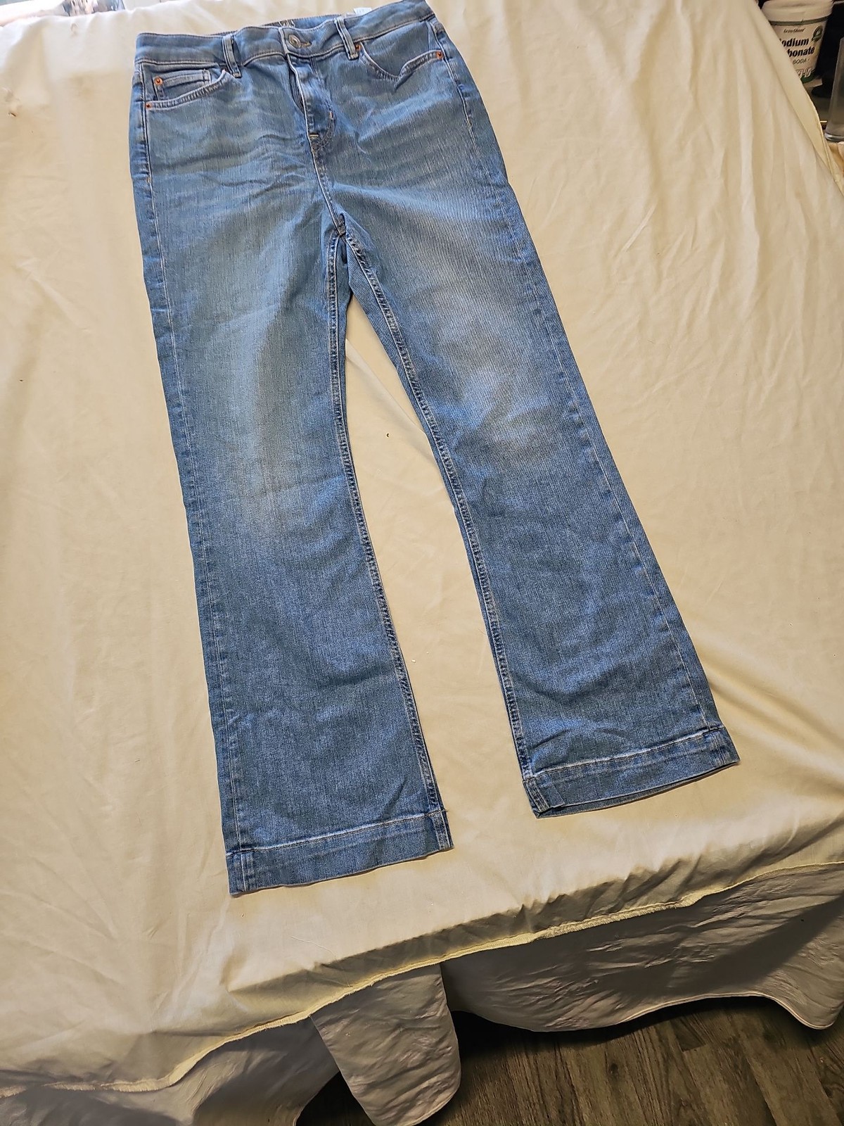 M&S Light Indigo Wide Leg Flare Jeans - Size UK 14 Regular A6 1269 - Image 3