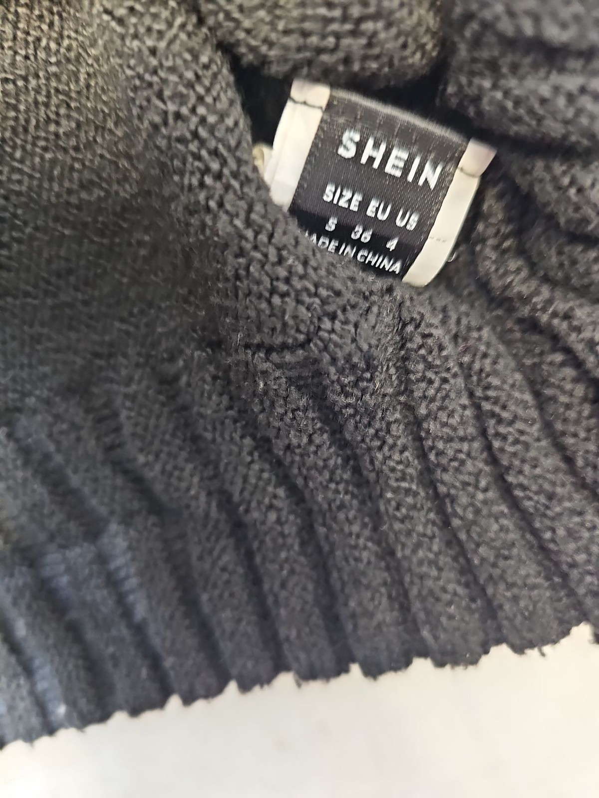 SHEIN Black Bishop Sleeve Ribbed Knit Jumper A1294