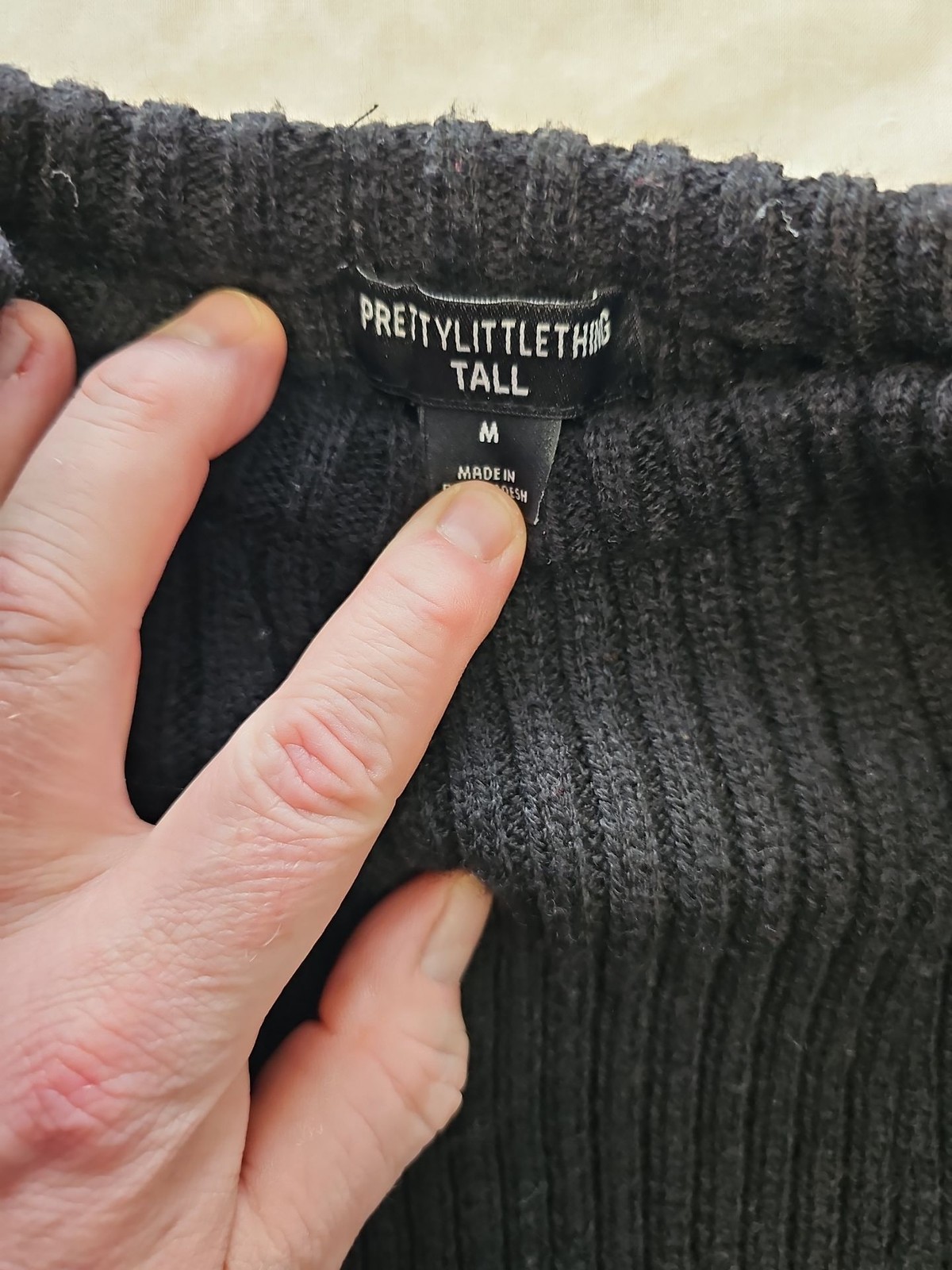 PrettyLittleThing Tall Black Ribbed Knit Cropped Jumper A10 1295