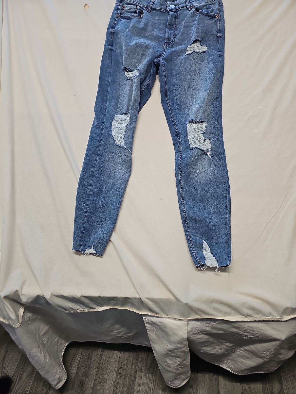 Primark Denim Co. Distressed Skinny Jeans in Mid-Blue Wash A8 1330 - Image 3