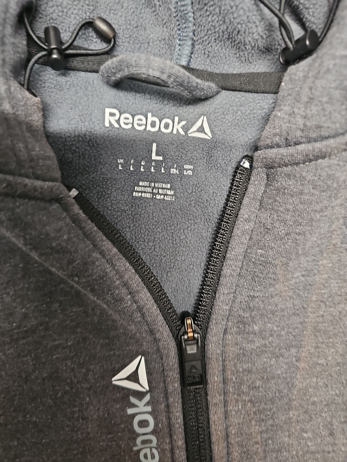 Reebok Men’s Full-Zip Training Hoodie in Charcoal Grey A13 1365